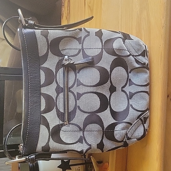 Coach sig sft duffle in black and white - Picture 3 of 6